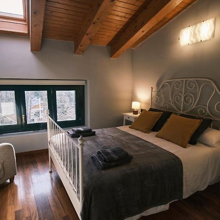 Magnolia Can Mateu, Bonito Apartamento Centrico Con Parking Camprodon Kültér fotó