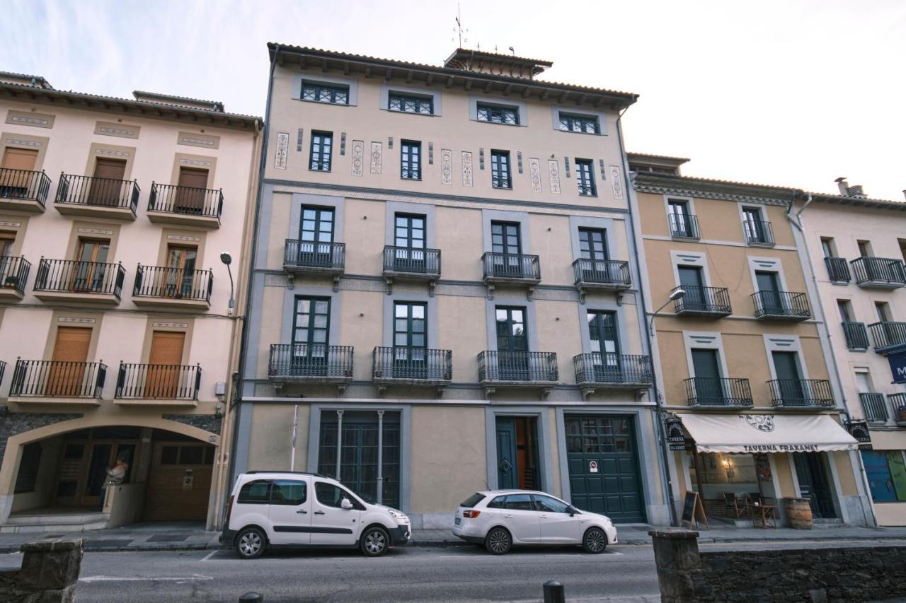 Magnolia Can Mateu, Bonito Apartamento Centrico Con Parking Camprodon Kültér fotó