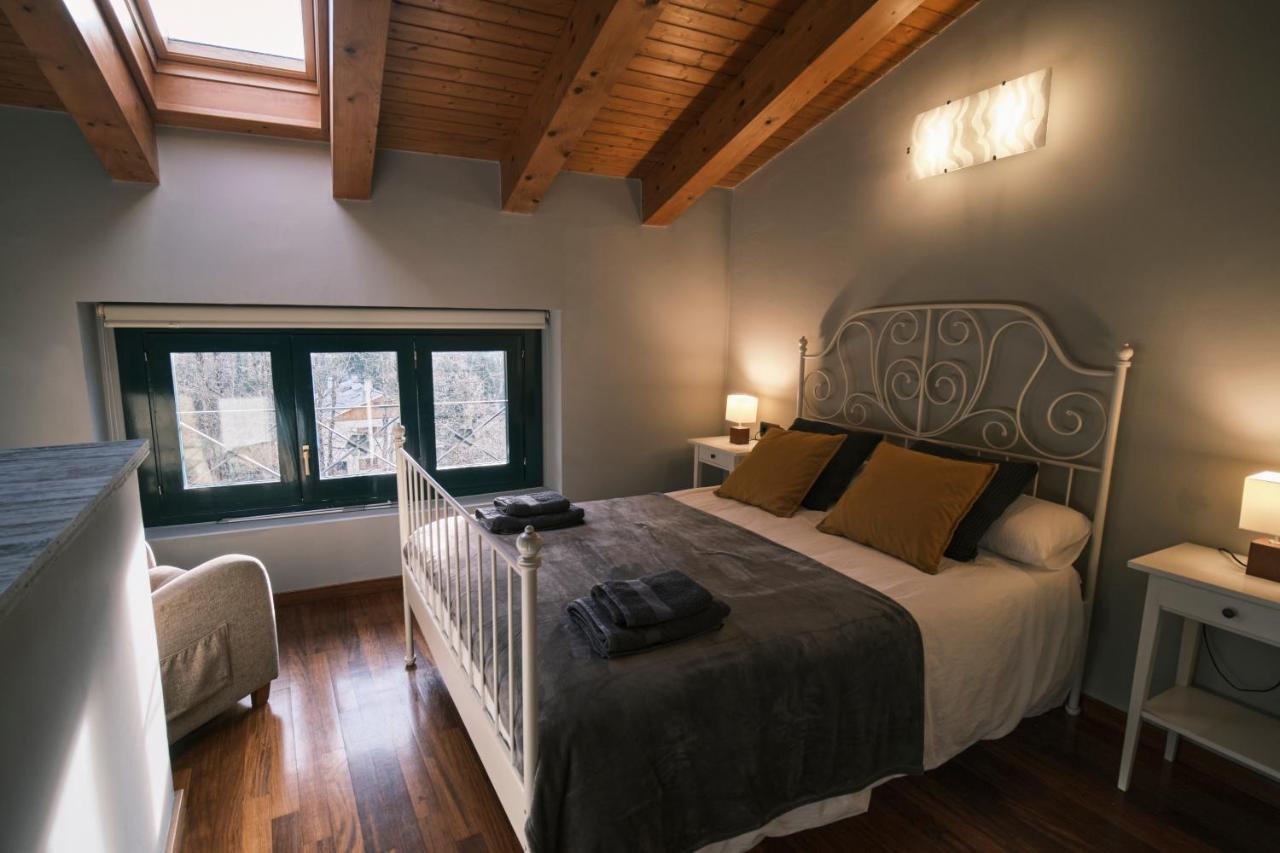 Magnolia Can Mateu, Bonito Apartamento Centrico Con Parking Camprodon Kültér fotó